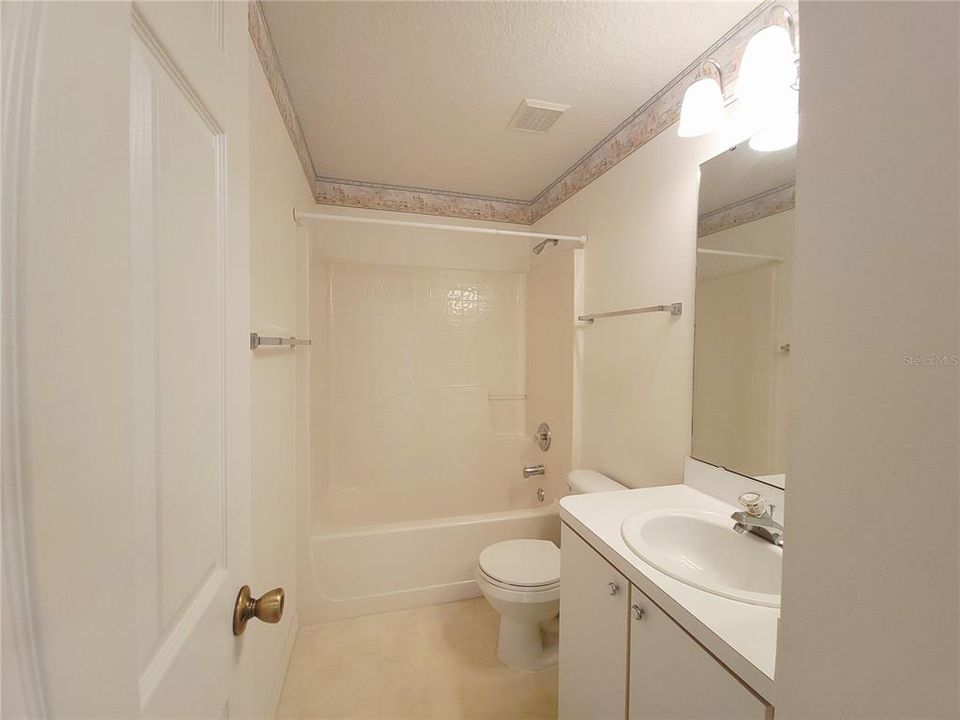 For Sale: $271,000 (3 beds, 2 baths, 2020 Square Feet)