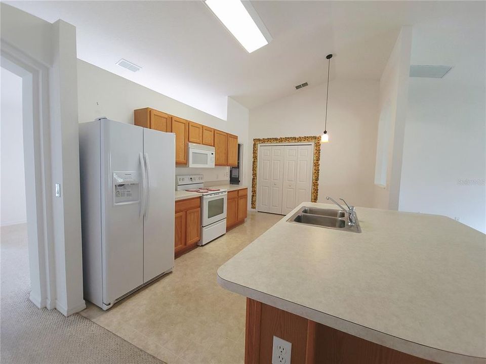 For Sale: $271,000 (3 beds, 2 baths, 2020 Square Feet)