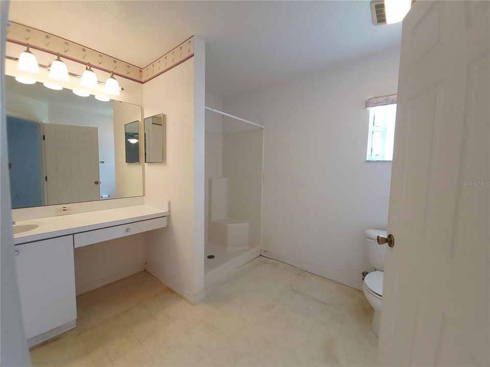For Sale: $271,000 (3 beds, 2 baths, 2020 Square Feet)