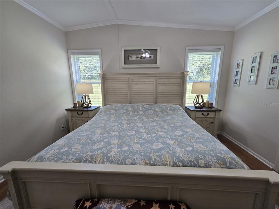 For Sale: $325,000 (2 beds, 2 baths, 1488 Square Feet)