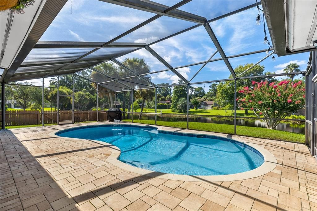 En Venta: $798,000 (4 camas, 2 baños, 2376 Pies cuadrados)