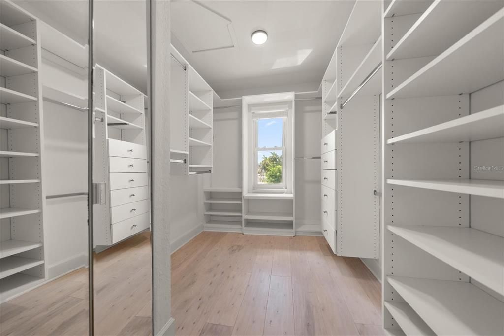 En Venta: $1,890,000 (4 camas, 3 baños, 2914 Pies cuadrados)