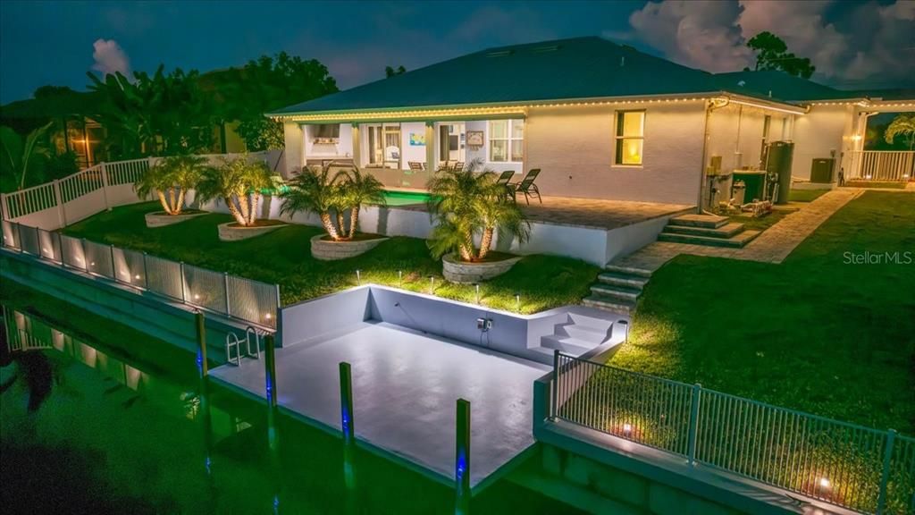 En Venta: $870,000 (4 camas, 2 baños, 2002 Pies cuadrados)