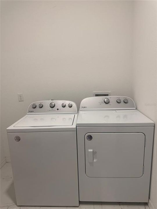 For Rent: $1,800 (3 beds, 2 baths, 1597 Square Feet)
