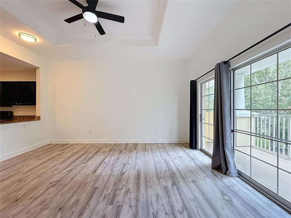 En Venta: $285,000 (3 camas, 3 baños, 2124 Pies cuadrados)