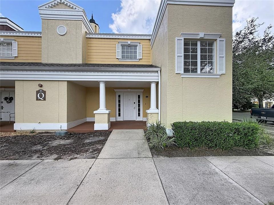 En Venta: $285,000 (3 camas, 3 baños, 2124 Pies cuadrados)