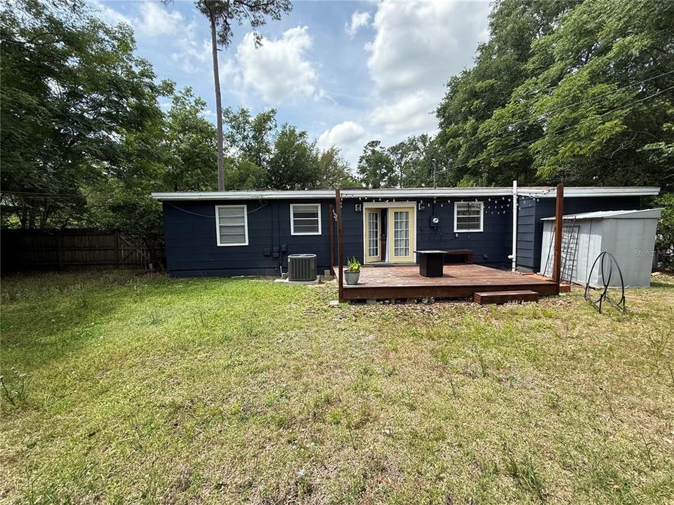 For Rent: $2,200 (3 beds, 2 baths, 1118 Square Feet)