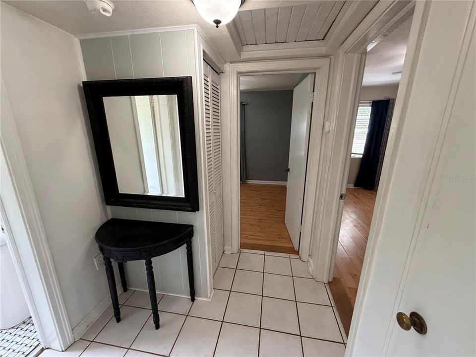 For Rent: $2,200 (3 beds, 2 baths, 1118 Square Feet)