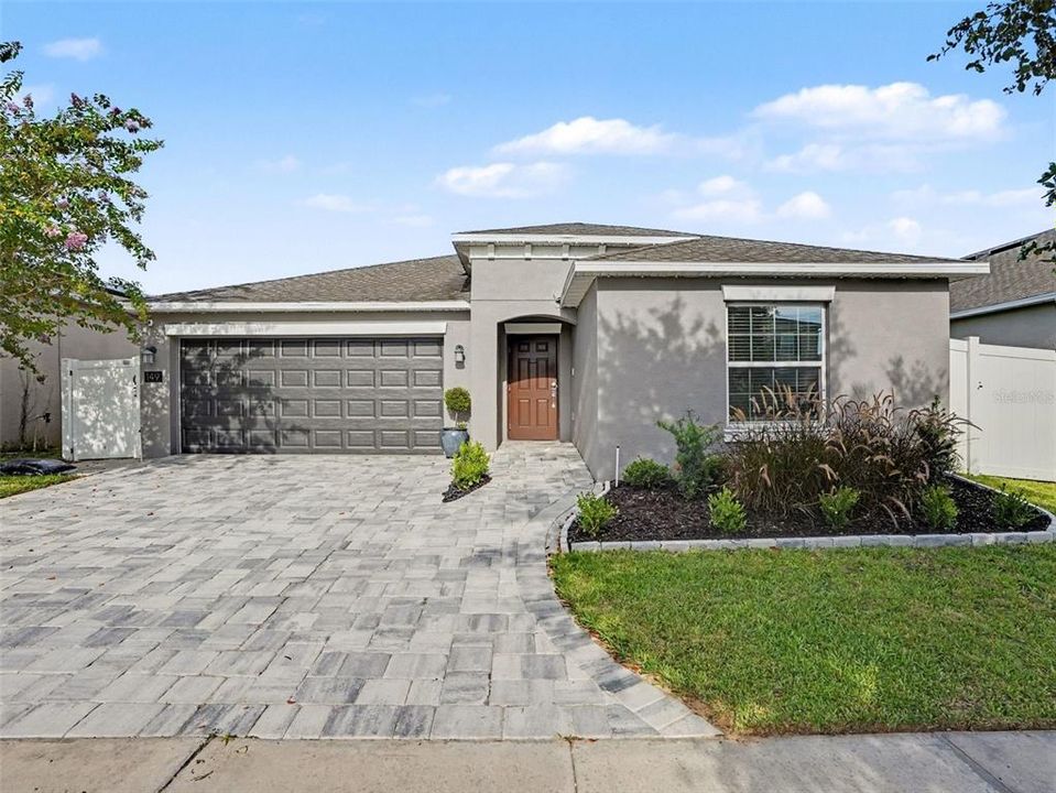 На продажу: $345,000 (4 спален, 2 ванн, 1939 Квадратных фут)