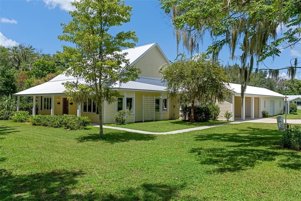 Recently Sold: $379,000 (3 beds, 2 baths, 2982 Square Feet)
