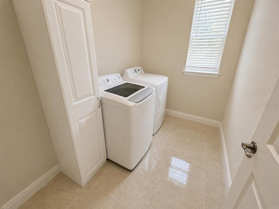 For Rent: $4,500 (3 beds, 2 baths, 2203 Square Feet)