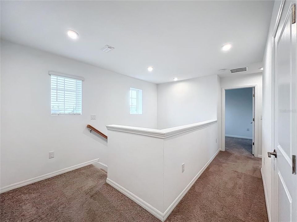 En Venta: $379,900 (5 camas, 3 baños, 2396 Pies cuadrados)
