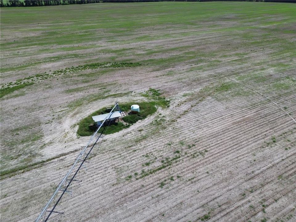 На продажу: $3,300,000 (110.00 acres)