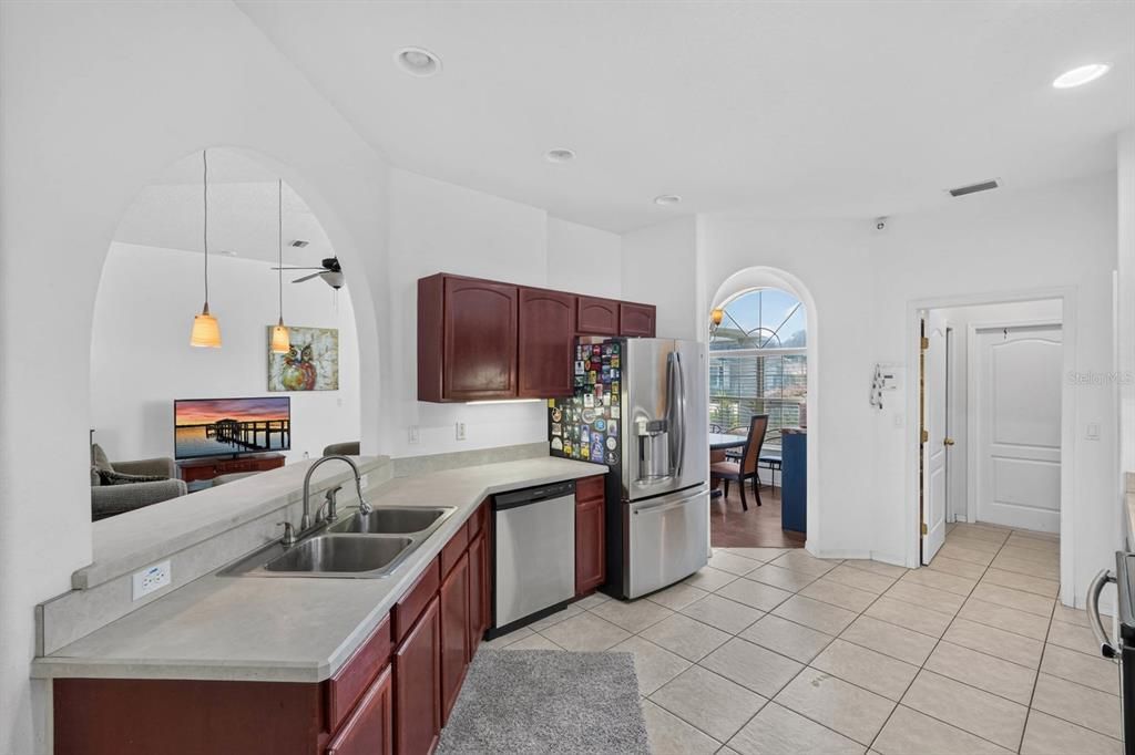 For Sale: $339,000 (4 beds, 2 baths, 2183 Square Feet)