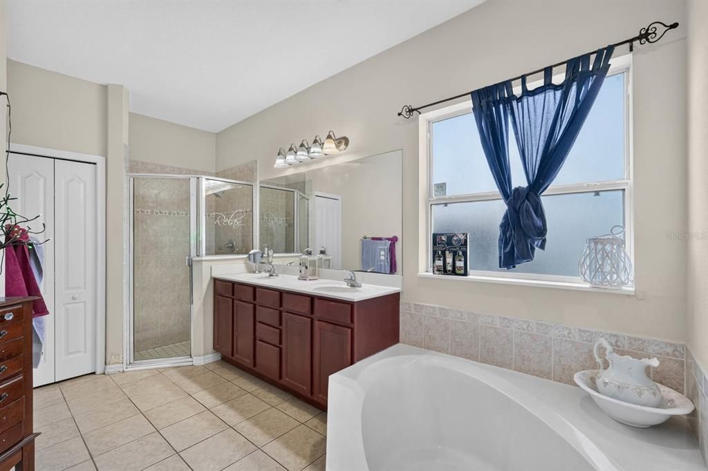 For Sale: $339,000 (4 beds, 2 baths, 2183 Square Feet)