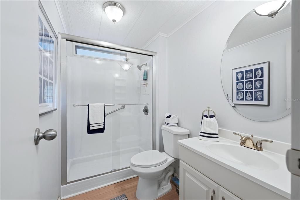 For Sale: $165,000 (2 beds, 2 baths, 1272 Square Feet)