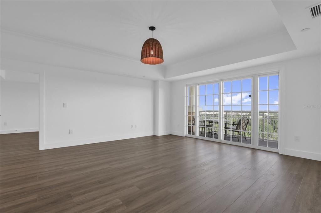 For Sale: $475,000 (2 beds, 2 baths, 1430 Square Feet)