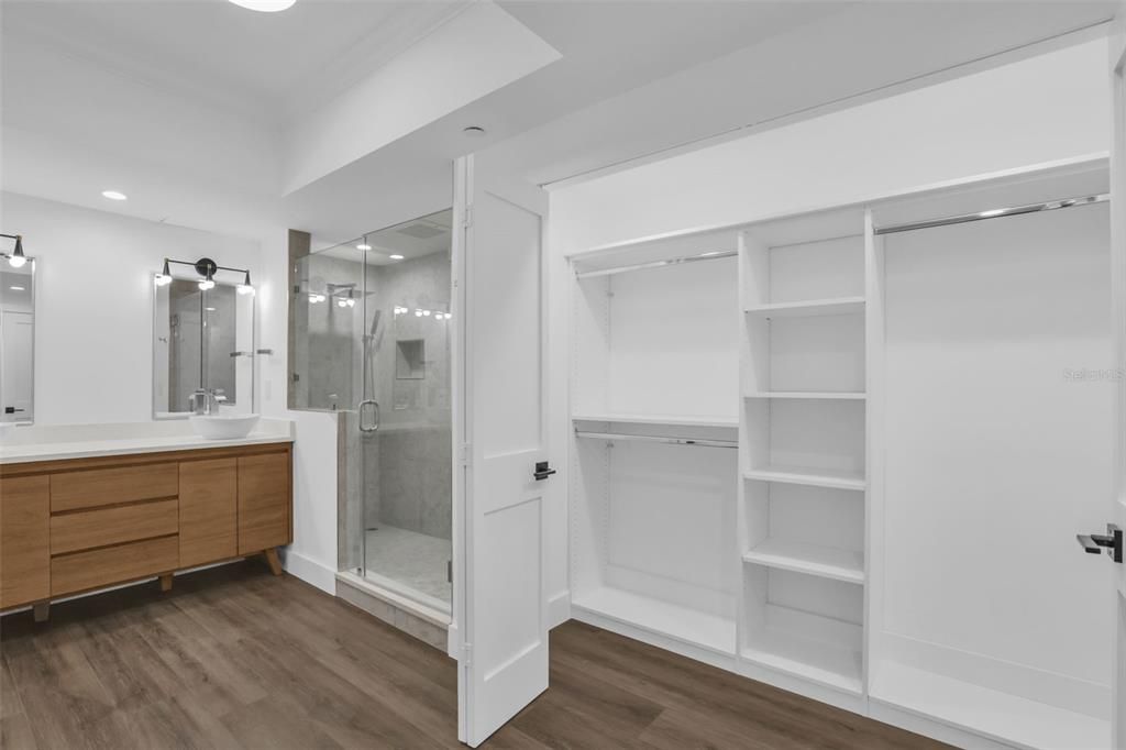 For Sale: $475,000 (2 beds, 2 baths, 1430 Square Feet)