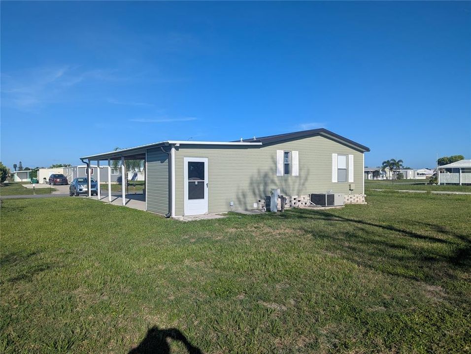 For Sale: $175,000 (3 beds, 2 baths, 960 Square Feet)