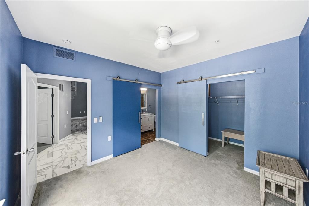 For Sale: $239,900 (2 beds, 3 baths, 1131 Square Feet)