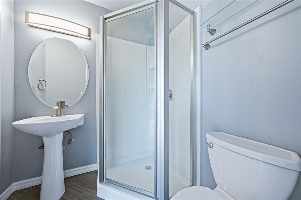 For Sale: $239,900 (2 beds, 3 baths, 1131 Square Feet)