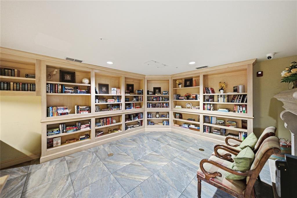 For Sale: $239,900 (2 beds, 3 baths, 1131 Square Feet)
