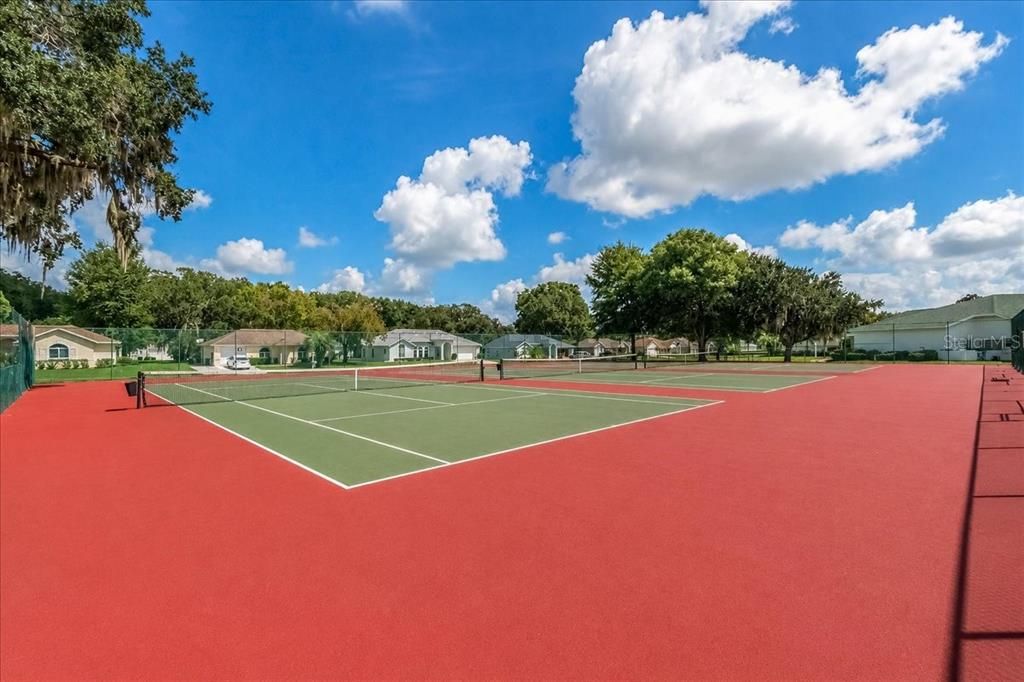 For Sale: $359,900 (3 beds, 2 baths, 2471 Square Feet)
