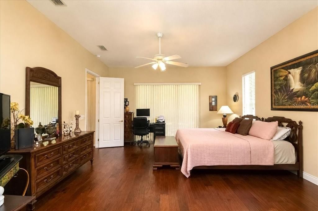 For Sale: $359,900 (3 beds, 2 baths, 2471 Square Feet)