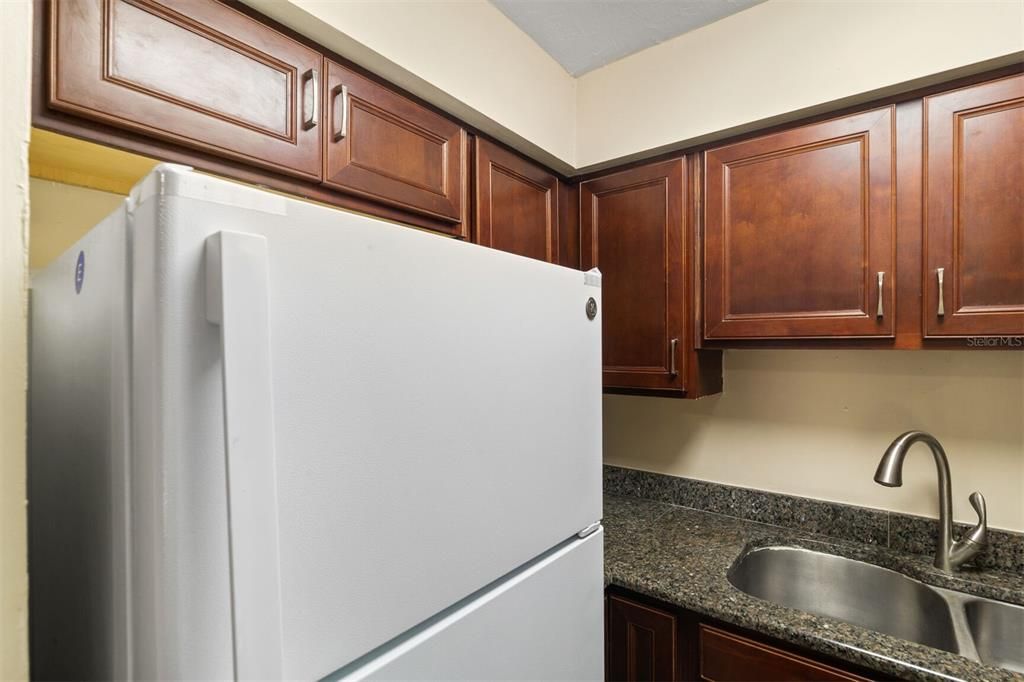 For Rent: $1,600 (3 beds, 2 baths, 1208 Square Feet)