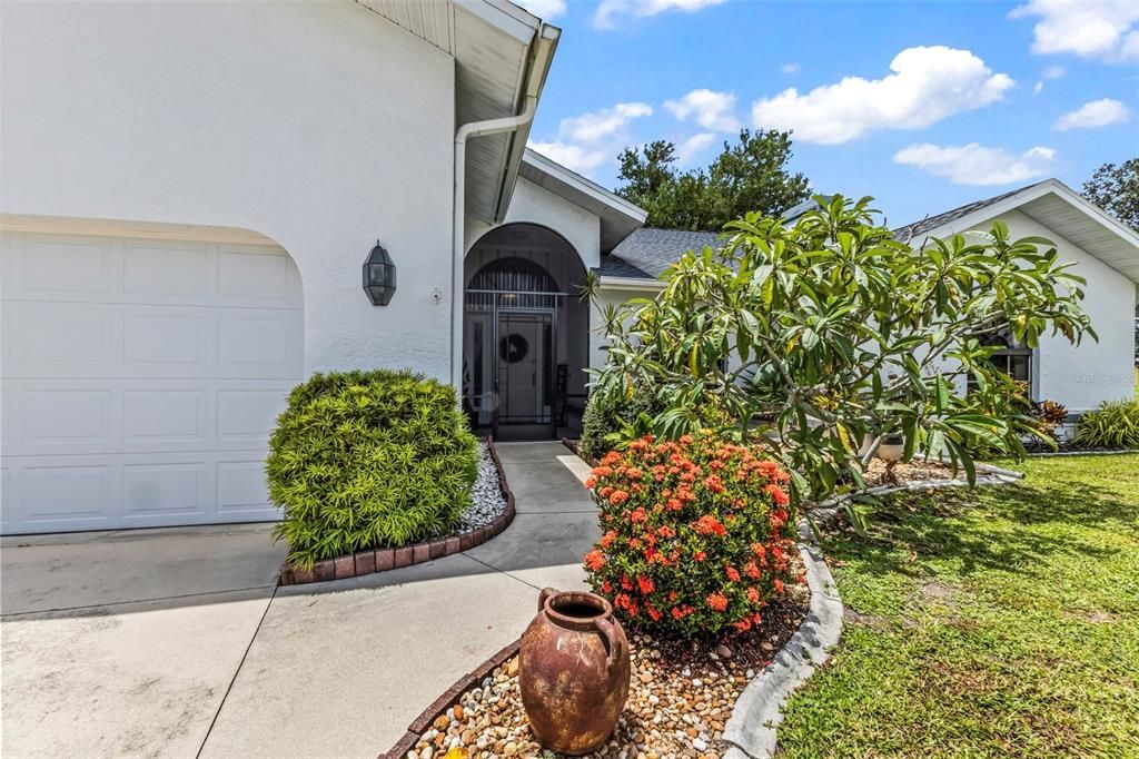 For Sale: $359,000 (3 beds, 2 baths, 2162 Square Feet)