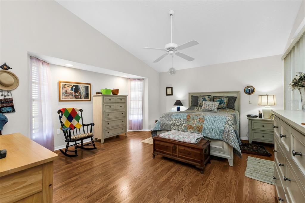 For Sale: $359,000 (3 beds, 2 baths, 2162 Square Feet)