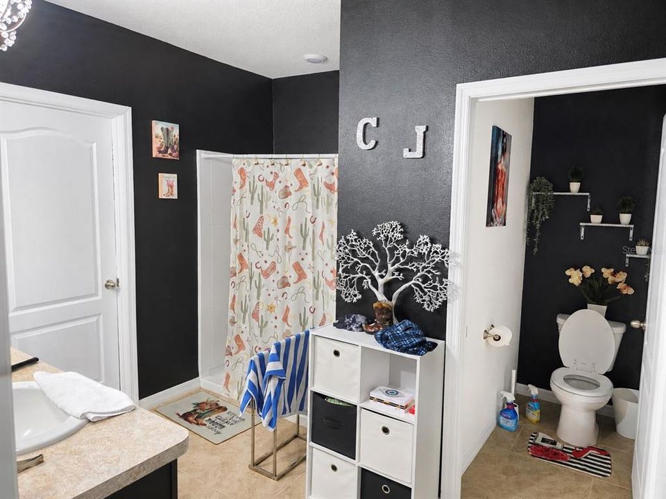 Active With Contract: $310,000 (5 beds, 3 baths, 2696 Square Feet)