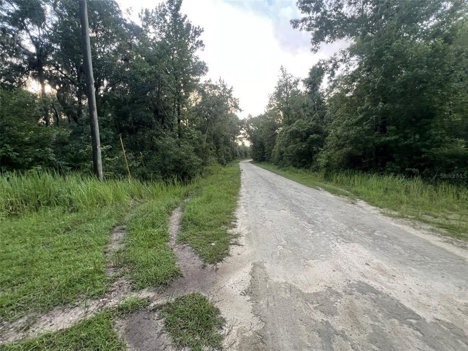 На продажу: $29,000 (0.48 acres)