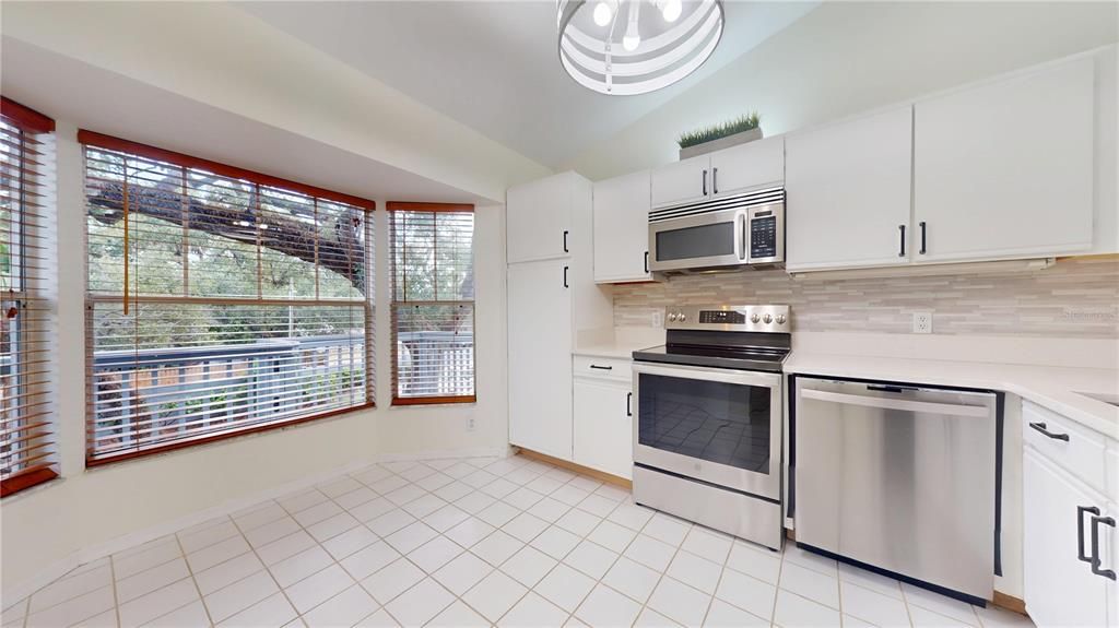 For Rent: $3,000 (2 beds, 2 baths, 1286 Square Feet)
