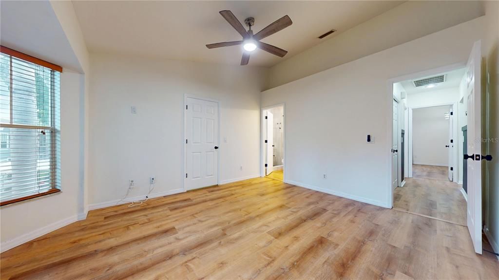For Rent: $3,000 (2 beds, 2 baths, 1286 Square Feet)