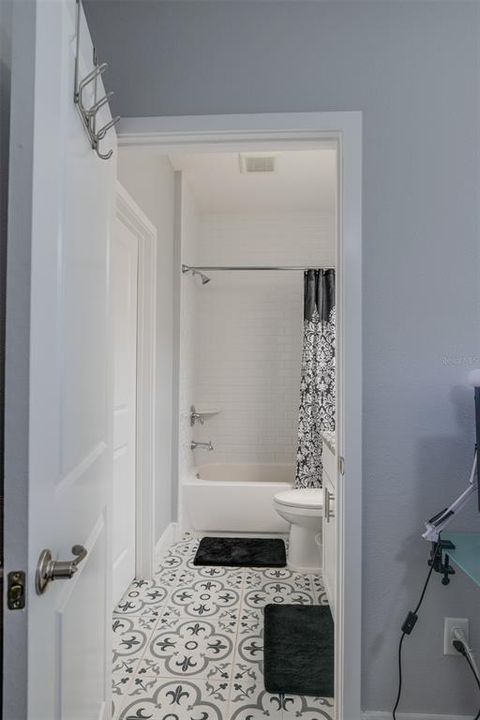 For Sale: $439,000 (3 beds, 2 baths, 1527 Square Feet)