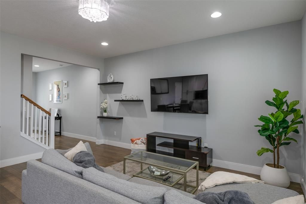 For Sale: $439,000 (3 beds, 2 baths, 1527 Square Feet)