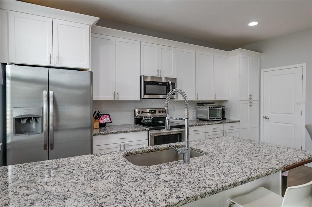 For Sale: $439,000 (3 beds, 2 baths, 1527 Square Feet)