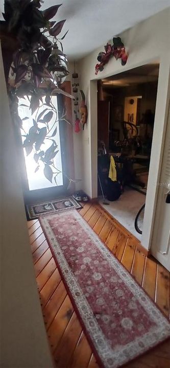 For Sale: $297,500 (3 beds, 2 baths, 1744 Square Feet)