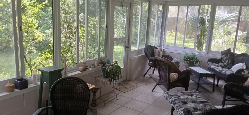 For Sale: $297,500 (3 beds, 2 baths, 1744 Square Feet)