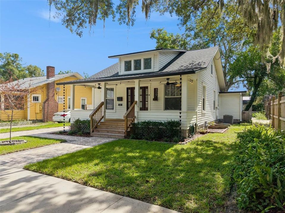 For Rent: $3,150 (3 beds, 3 baths, 1649 Square Feet)