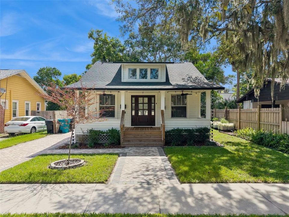 For Rent: $3,150 (3 beds, 3 baths, 1649 Square Feet)