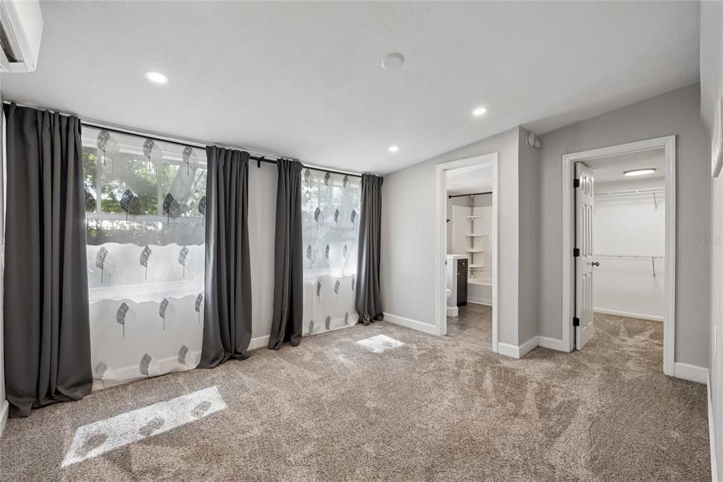 For Rent: $3,150 (3 beds, 3 baths, 1649 Square Feet)