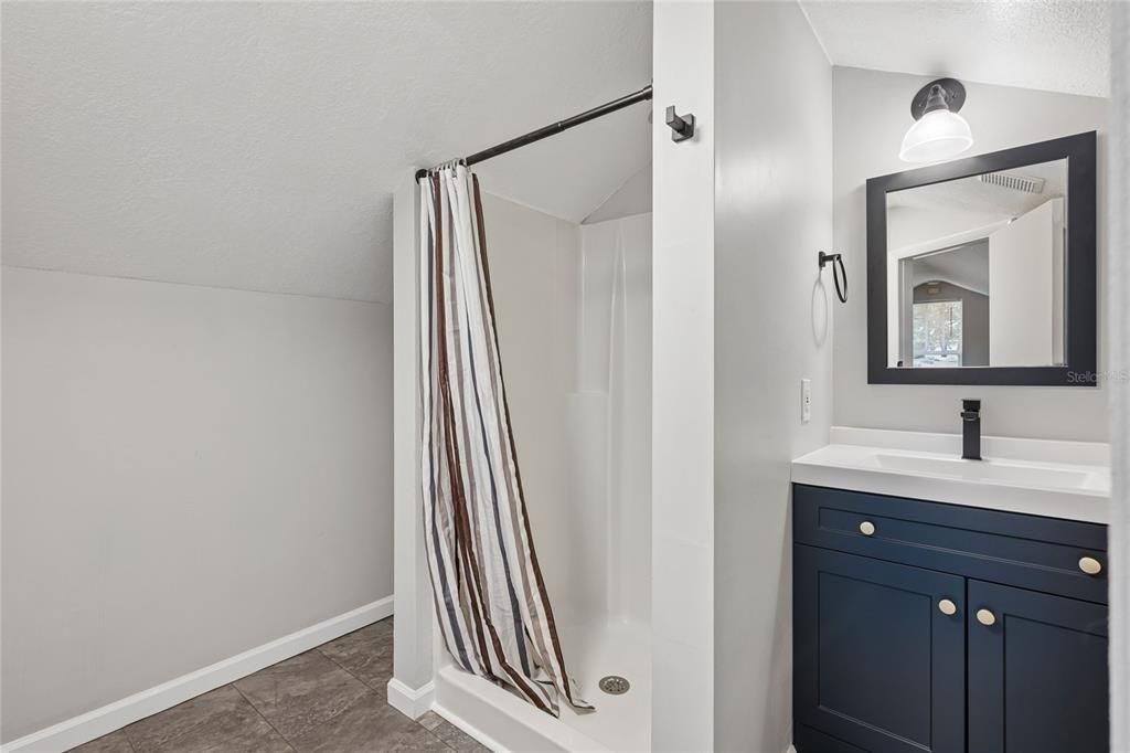 For Rent: $3,150 (3 beds, 3 baths, 1649 Square Feet)