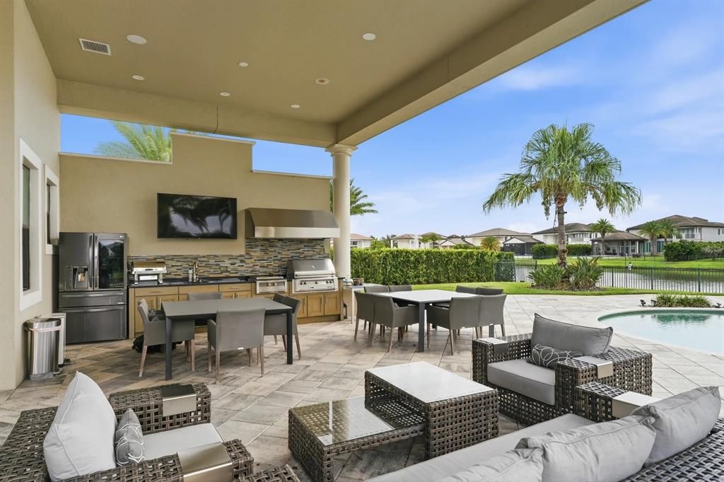 For Sale: $3,599,000 (5 beds, 5 baths, 5342 Square Feet)