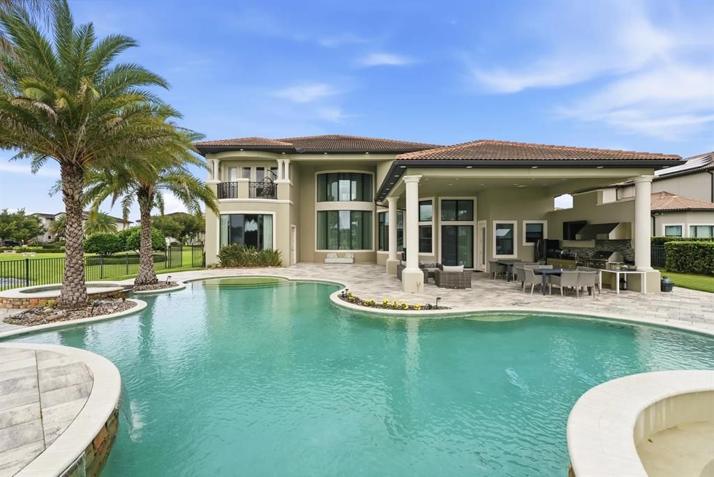 For Sale: $3,599,000 (5 beds, 5 baths, 5342 Square Feet)