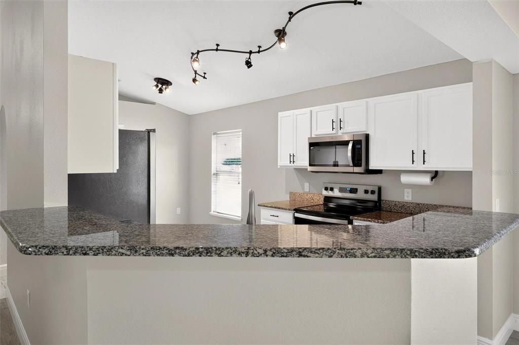 For Sale: $325,000 (3 beds, 2 baths, 1874 Square Feet)