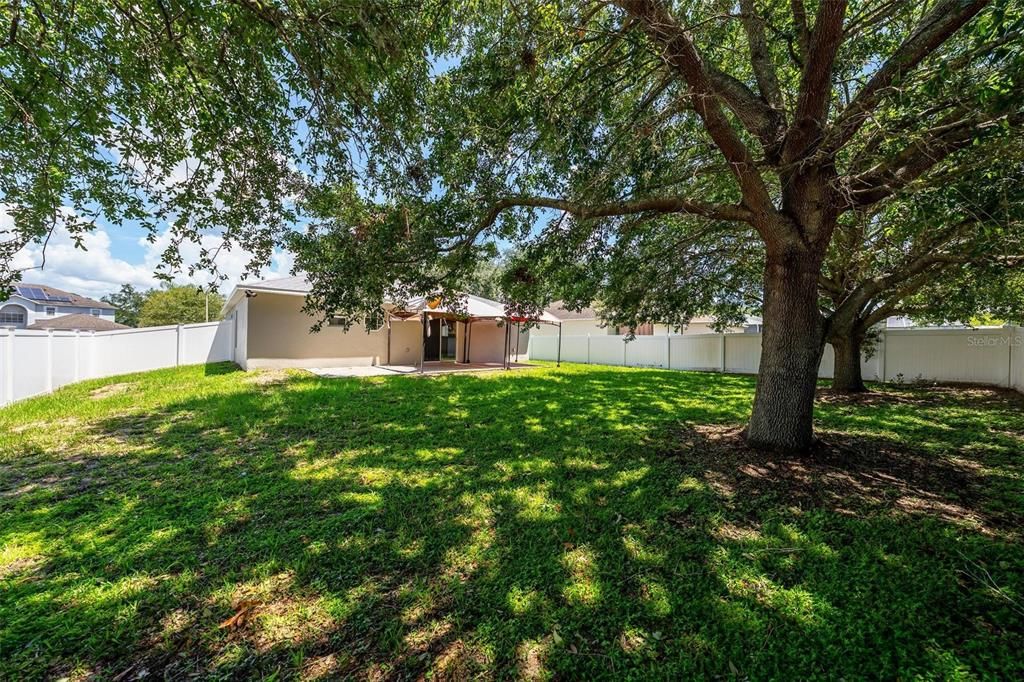 For Sale: $325,000 (3 beds, 2 baths, 1874 Square Feet)