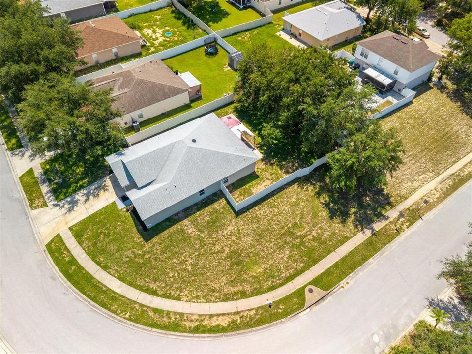 For Sale: $325,000 (3 beds, 2 baths, 1874 Square Feet)