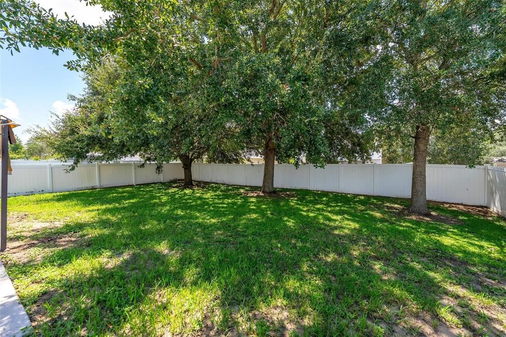 For Sale: $325,000 (3 beds, 2 baths, 1874 Square Feet)